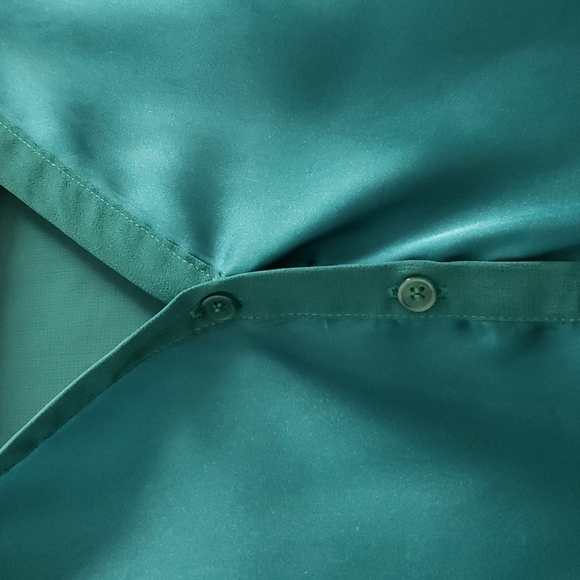 Costa Blanca women's XS emerald green top. - Picture 6 of 8